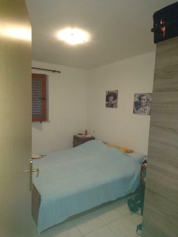 Laura And Nevio Apartments And Rooms Cres Exterior photo